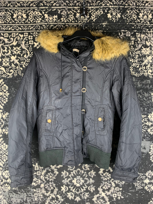 Women's Y2K Style Black Puffer Jacket with Faux Fur Trim