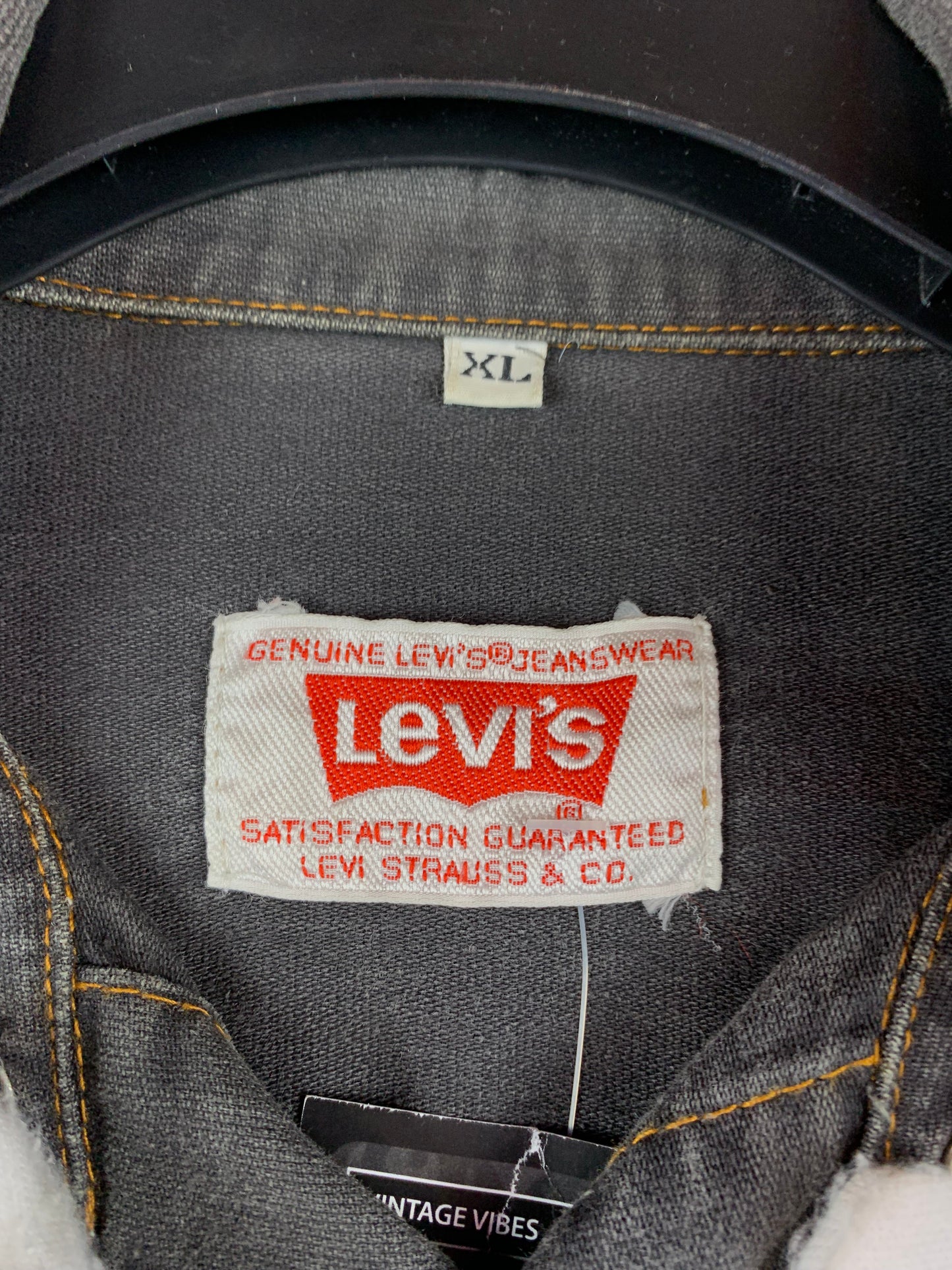 Mens Vintage Levi’s Grey Denim Western Snap Button Up Shirt