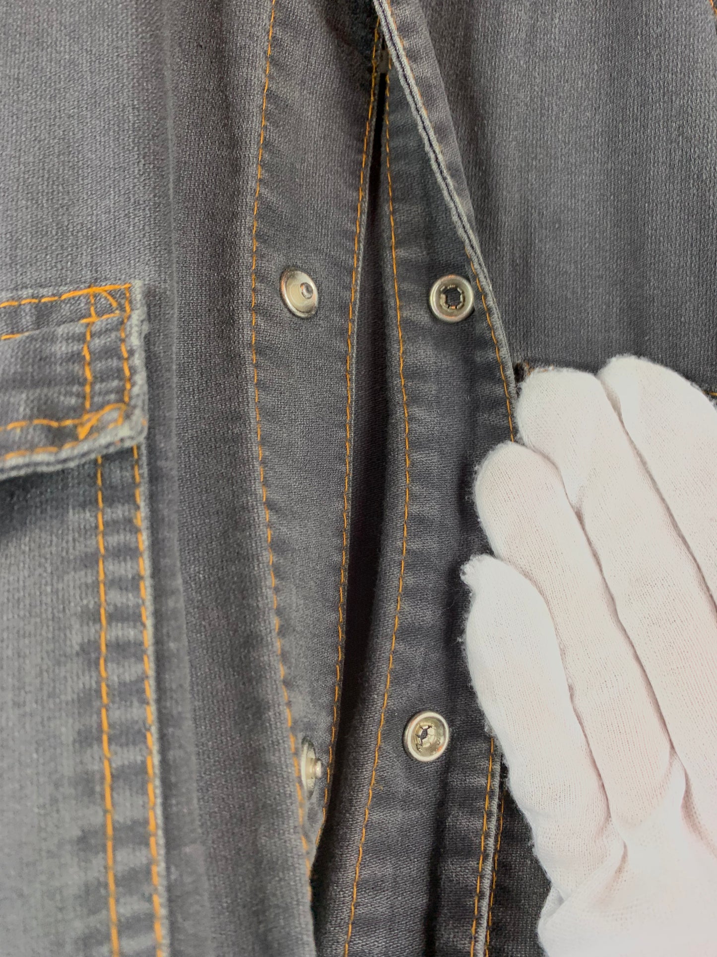 Mens Vintage Levi’s Grey Denim Western Snap Button Up Shirt